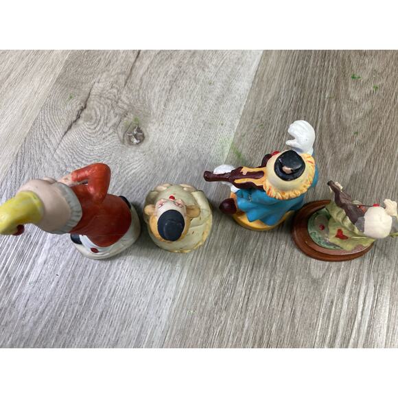 Lot of 6 Vintage Flambro Porcelain Clown Figurines Hand Painted 70s Collectible - Picture 7 of 10